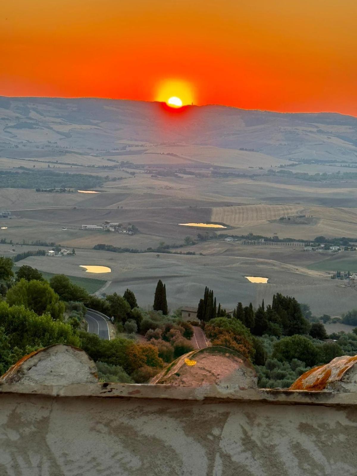 カスティリオーネ・ドルチャLa Terrazza Sulla Val D'Orciaアパートメント エクステリア 写真